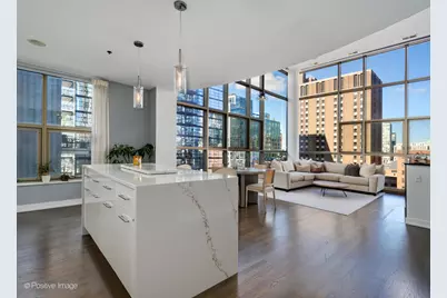 150 W Superior Street #801, Chicago, IL 60654 - Photo 2