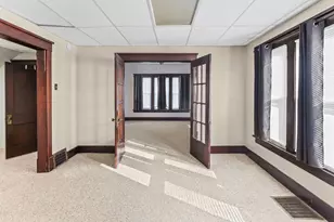 527 E 4th St, Centralia, IL 62801 - Photo 8