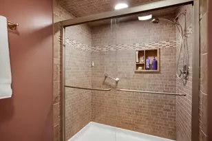 4050 Dundee Rd, Northbrook, IL 60062 - Photo 10