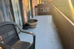 8200 Woodglen Ln, Downers Grove, IL 60516 - Photo 6