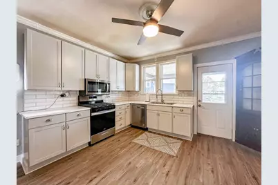 502 Chestnut Street, Waukegan, IL 60085 - Photo 10