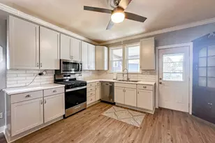 502 Chestnut St, Waukegan, IL 60085 - Photo 10