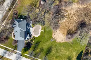 519 Litchfield Ln, Bartlett, IL 60103 - Photo 50