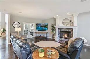 519 Litchfield Ln, Bartlett, IL 60103 - Photo 16