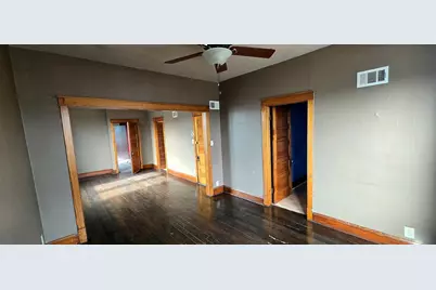 10508 S Avenue M, Chicago, IL 60617 - Photo 16