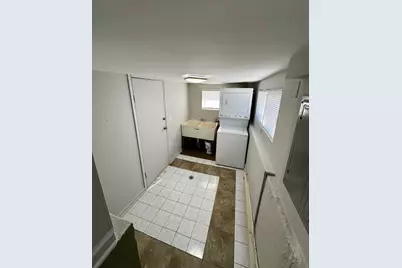 2300 N 73rd Avenue, Elmwood Park, IL 60707 - Photo 8