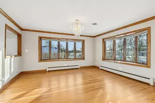 2945 S Scott St, Des Plaines, IL 60018 - Photo 10