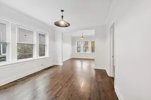 8423 S Colfax Ave, Chicago, IL 60617 - Photo 2