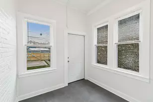 8423 S Colfax Ave, Chicago, IL 60617 - Photo 20