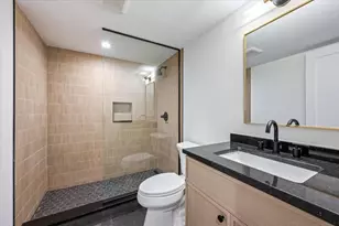 1042 Dewey Ave, Evanston, IL 60202 - Photo 32