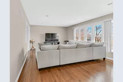 6200 Rob Roy Drive, Oak Forest, IL 60452 - Photo 6