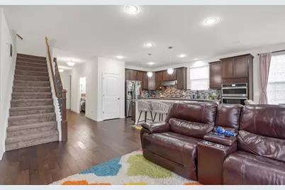 61 Pacific Avenue, Hawthorn Woods, IL 60047 - Photo 6