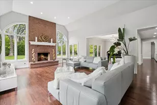 180 S Suffolk Ln, Lake Forest, IL 60045 - Photo 10