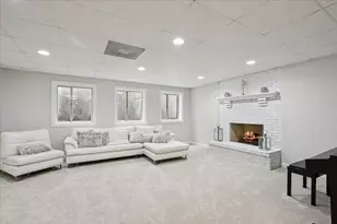180 S Suffolk Ln, Lake Forest, IL 60045 - Photo 38