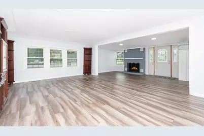 2576 Plainfield Road, Joliet, IL 60435 - Photo 6