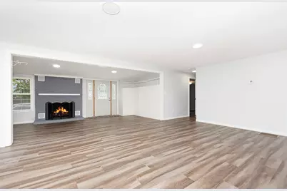 2576 Plainfield Road, Joliet, IL 60435 - Photo 4