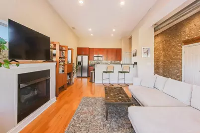 1215 W Sunnyside Avenue #3, Chicago, IL 60640 - Photo 4