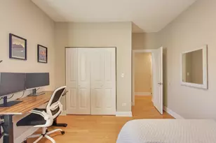 1215 W Sunnyside Ave, Chicago, IL 60640 - Photo 16