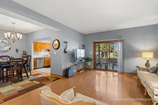 6540 Pine Trail Ln, Tinley Park, IL 60477 - Photo 2