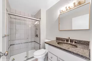 1126 S New Wilke Rd, Arlington Heights, IL 60005 - Photo 20