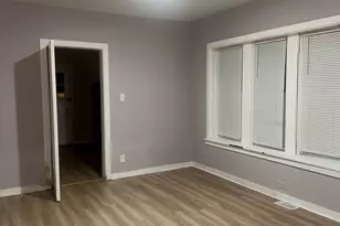 8017 S St Lawrence Ave, Chicago, IL 60619 - Photo 4