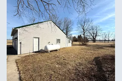 4799 Center Road, Rochelle, IL 61068 - Photo 6