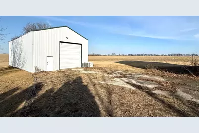 4799 Center Road, Rochelle, IL 61068 - Photo 8