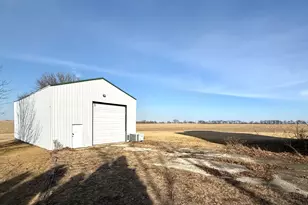 4799 Center Rd, Rochelle, IL 61068 - Photo 8