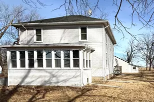 4799 Center Rd, Rochelle, IL 61068 - Photo 2