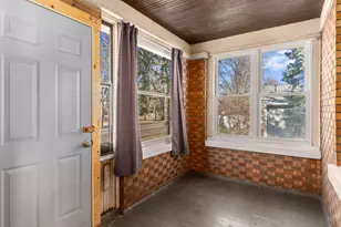 124 S Midland Ave, Joliet, IL 60436 - Photo 6