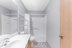 813 Serendipity Dr, Aurora, IL 60504 - Photo 26