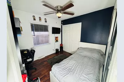 694 Parkway Avenue, Elgin, IL 60120 - Photo 22