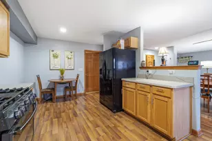 3713 Mustang Rd, Joliet, IL 60435 - Photo 4