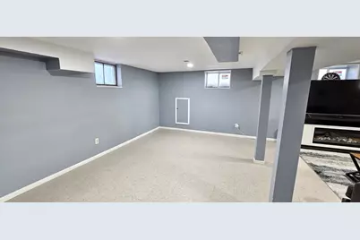 176 E Grand Avenue, Fox Lake, IL 60020 - Photo 18