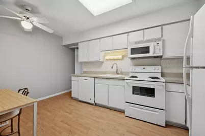 2033 Sherman Avenue #504, Evanston, IL 60201 - Photo 10