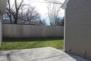 304 Dell Park Ave, Lockport, IL 60441 - Photo 16