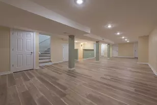 8044 S Clyde Ave, Chicago, IL 60617 - Photo 26