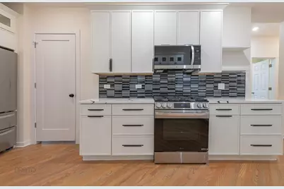 8044 S Clyde Avenue, Chicago, IL 60617 - Photo 10