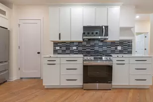 8044 S Clyde Ave, Chicago, IL 60617 - Photo 10