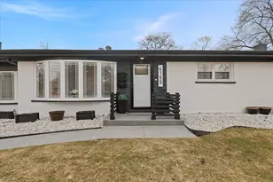 4155 Greenwood St, Skokie, IL 60076 - Photo 32