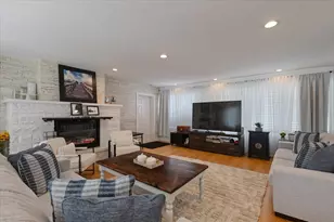 4155 Greenwood St, Skokie, IL 60076 - Photo 4