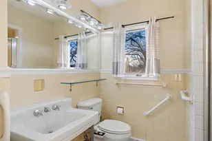 2610 31st St, Moline, IL 61265 - Photo 30