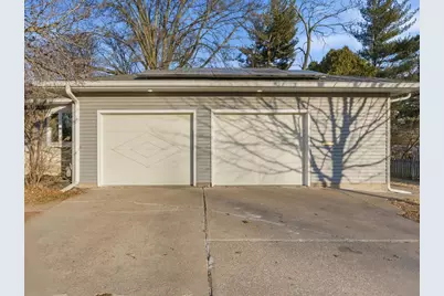 2610 31st Street, Moline, IL 61265 - Photo 4