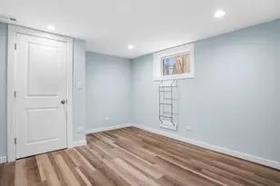 12321 S Green St, Calumet Park, IL 60827 - Photo 18