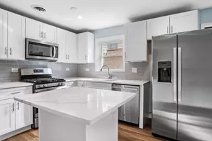 12321 S Green St, Calumet Park, IL 60827 - Photo 8