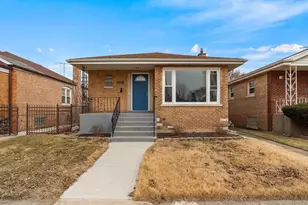 12321 S Green St, Calumet Park, IL 60827 - Photo 2