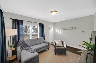 1376 Lennington Circle, Kankakee, IL 60901 - Photo 2