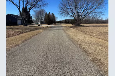 926 Broad Acres Lane, Varna, IL 61375 - Photo 2