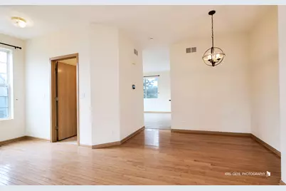 759 Cherry Creek Drive, Grayslake, IL 60030 - Photo 6