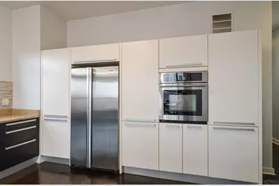 2414 W Grenshaw Street #3W, Chicago, IL 60612 - Photo 8